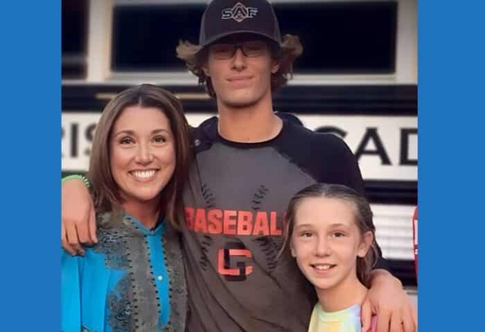 Gracie, Grant and Angie Solomon