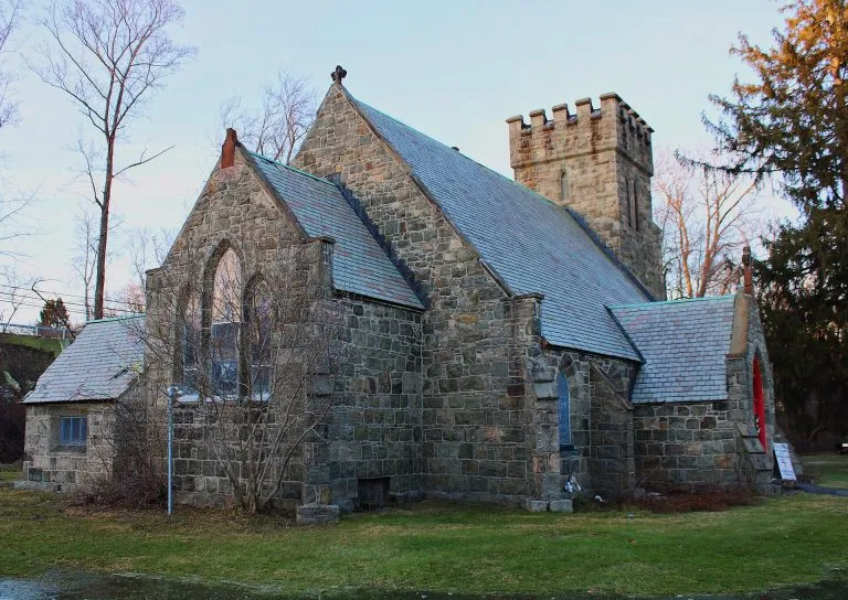 Priceless Tiffany stained glass memorial window mysteriously vanishes, even as Bishop “Bad Check” Heyd tries to sell the deconsecrated St. Thomas Episcopal Church in New Windsor, NY — with the window included in the sales listing photos!
